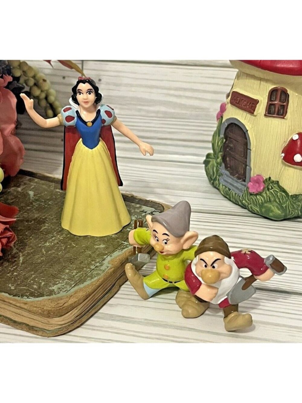Vtg Disney’s Snow White, Dopey & Grumpy Mini-Cake Toppers Snow White Figure Sk